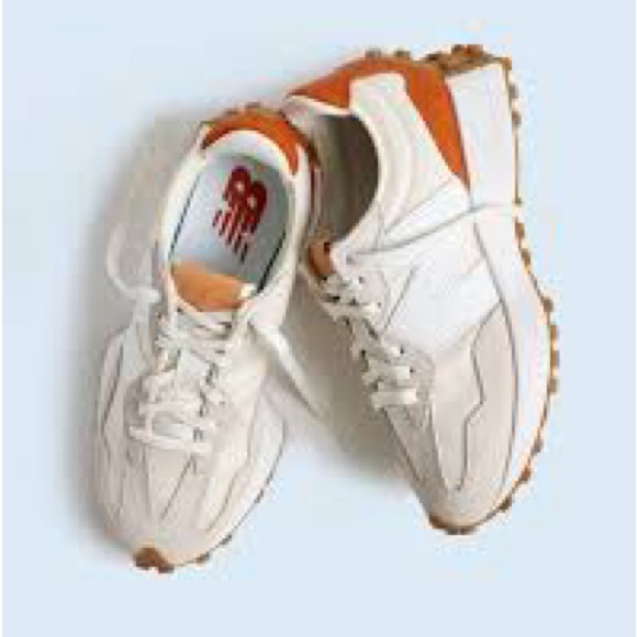 New Balance Shoes - New Balance women’s 327 white and burnt orange sneakers, size 7.5, GUC, stylish